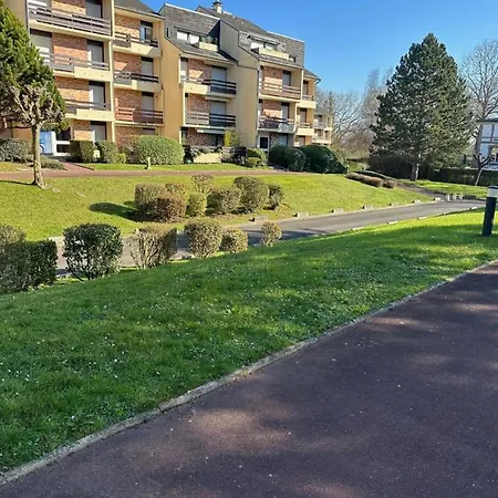 شقة Parenthese Bleue A *